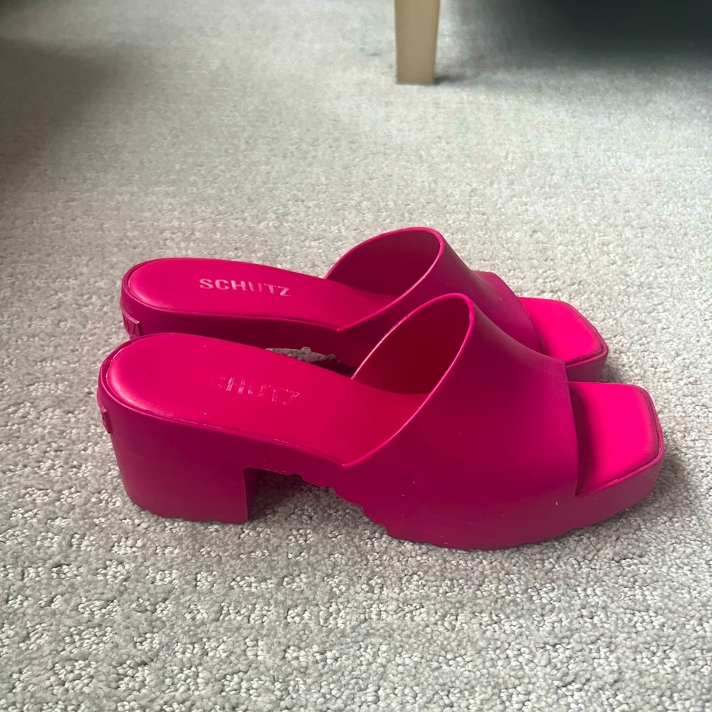 Schutz Pink Rubber Block Heels size US7